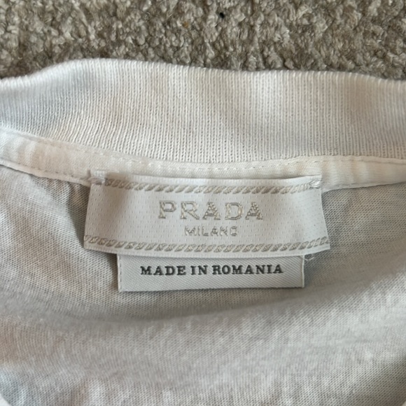 Prada tee shirt - Picture 3 of 6